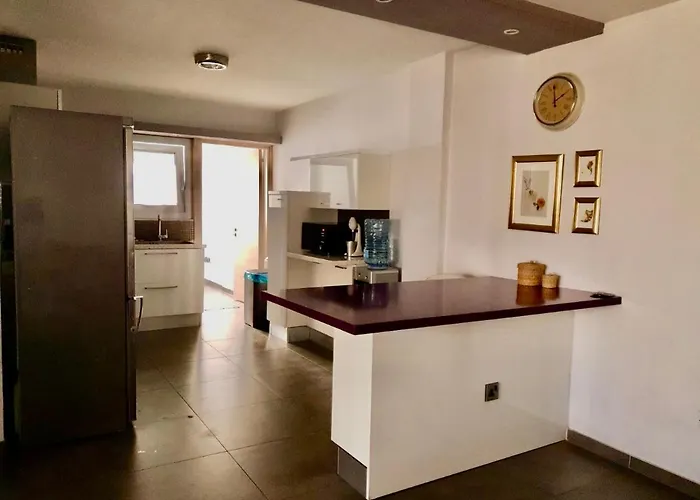 2-bedroom In Center