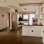 Appartement 2-bedroom In Center