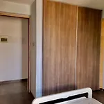 2-bedroom In Center *