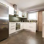 2-bedroom In Center Daire *