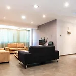 2-bedroom In Center Appartement