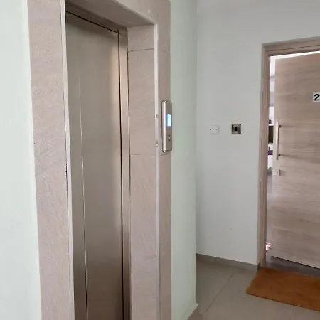 2-bedroom In Center Apartment
