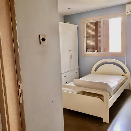Διαμέρισμα 2-bedroom In Center *