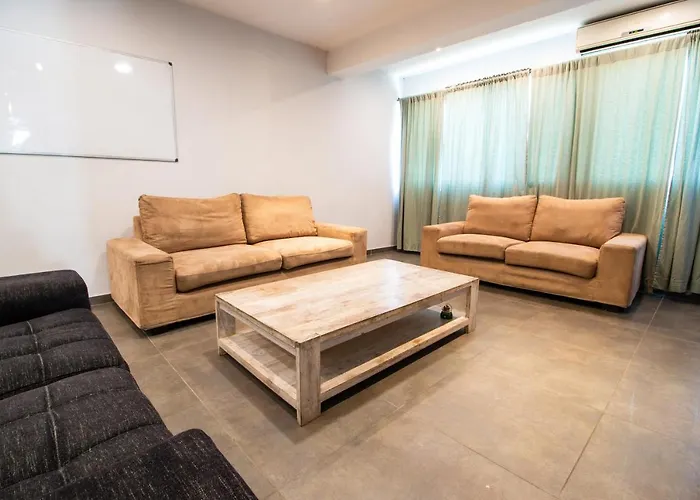 2-bedroom In Center Apartman