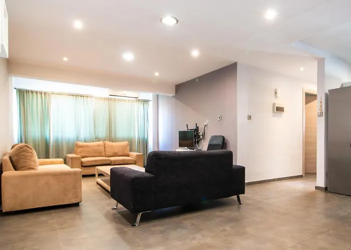 2-bedroom In Center Lejlighed